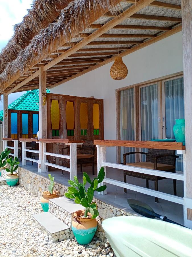 Vns Beachfront Guesthouse Toyapakeh Luaran gambar