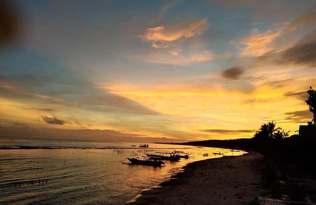 Vns Beachfront Guesthouse Toyapakeh Luaran gambar